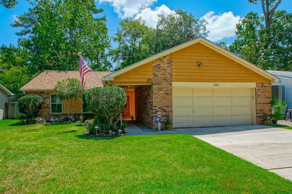 220 Forest Loop Mandeville, LA 70471 - Photo 1 of 46 Gallery Image 1