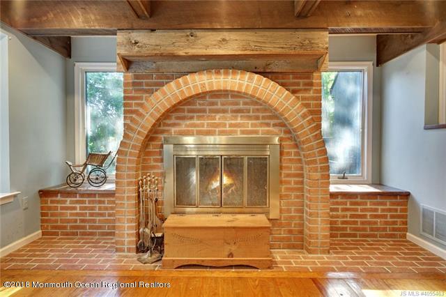 170 Oxycocus Road Manahawkin, NJ 08050 - Photo 15 of 43 15.ashx
