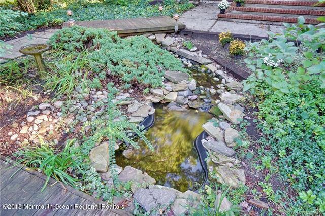 170 Oxycocus Road Manahawkin, NJ 08050 - Photo 3 of 43 3.ashx