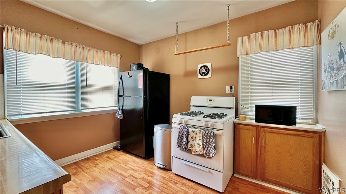 2 Kettering Drive Tonawanda Town, NY 14223 - Photo 5 of 27