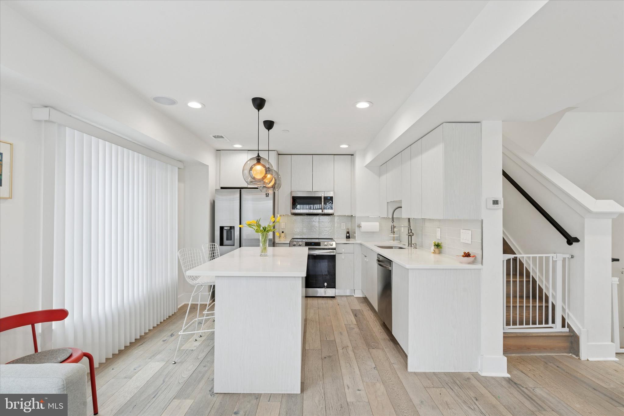 1325 North 17th Street, Unit A Philadelphia, PA 19121 - Photo 3 of 35