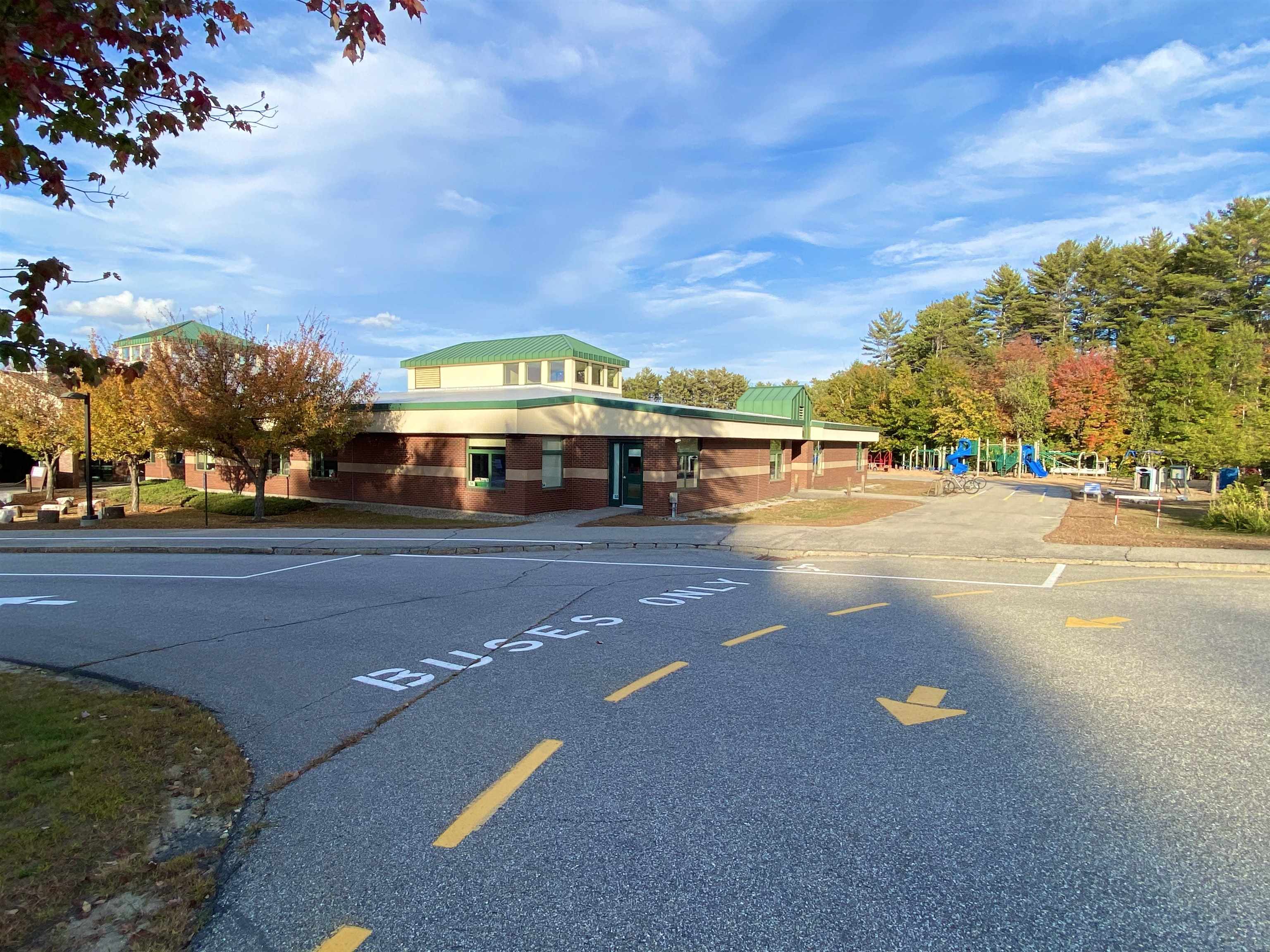 9 Blueberry Hill Road, Unit 8 Plymouth, NH 03264 - Photo 33 of 38