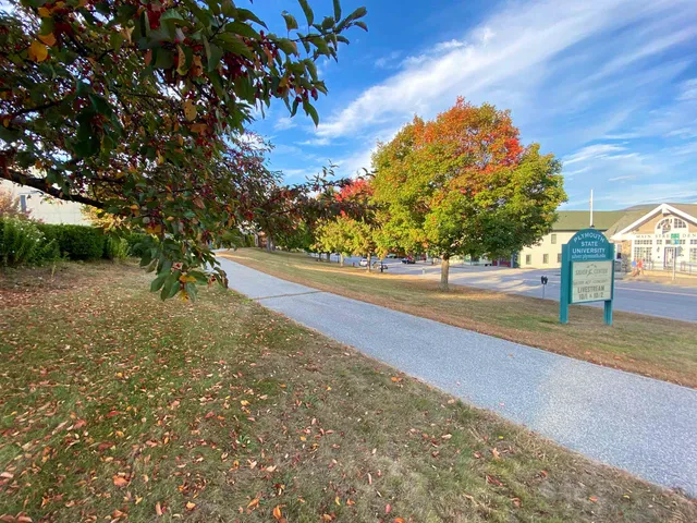 $299,900 | 9 Blueberry Hill Road, Unit 8, Plymouth, NH 03264