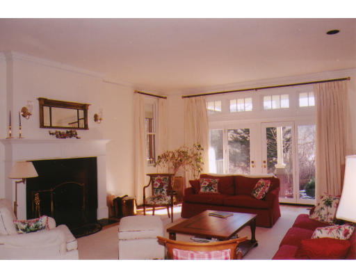 61 Tower Road Lincoln, MA 01773 - Photo 5 of 6