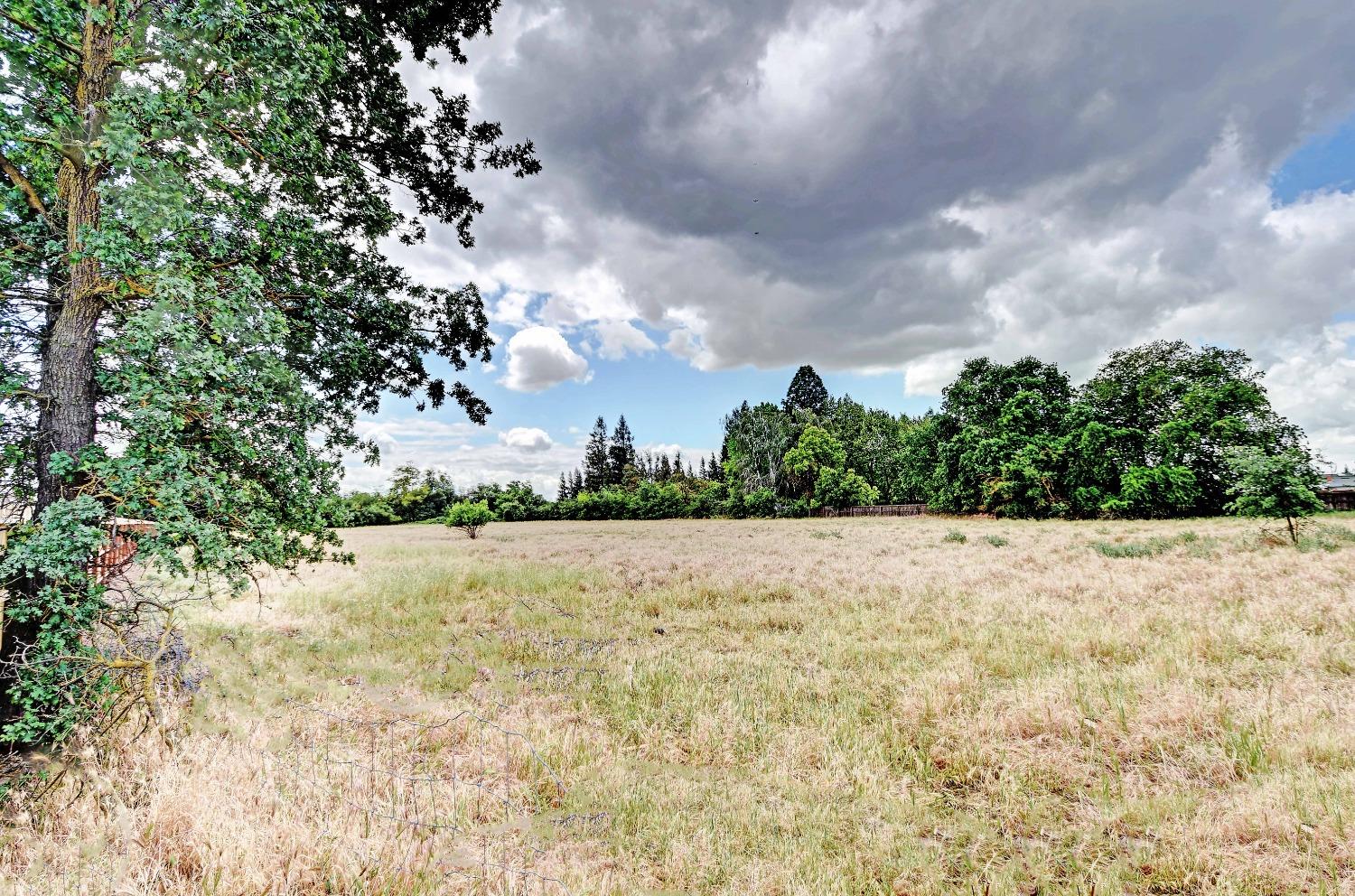 3840 Sharon Avenue Modesto, CA 95355 - Photo 4 of 9 a view of an ocean beach