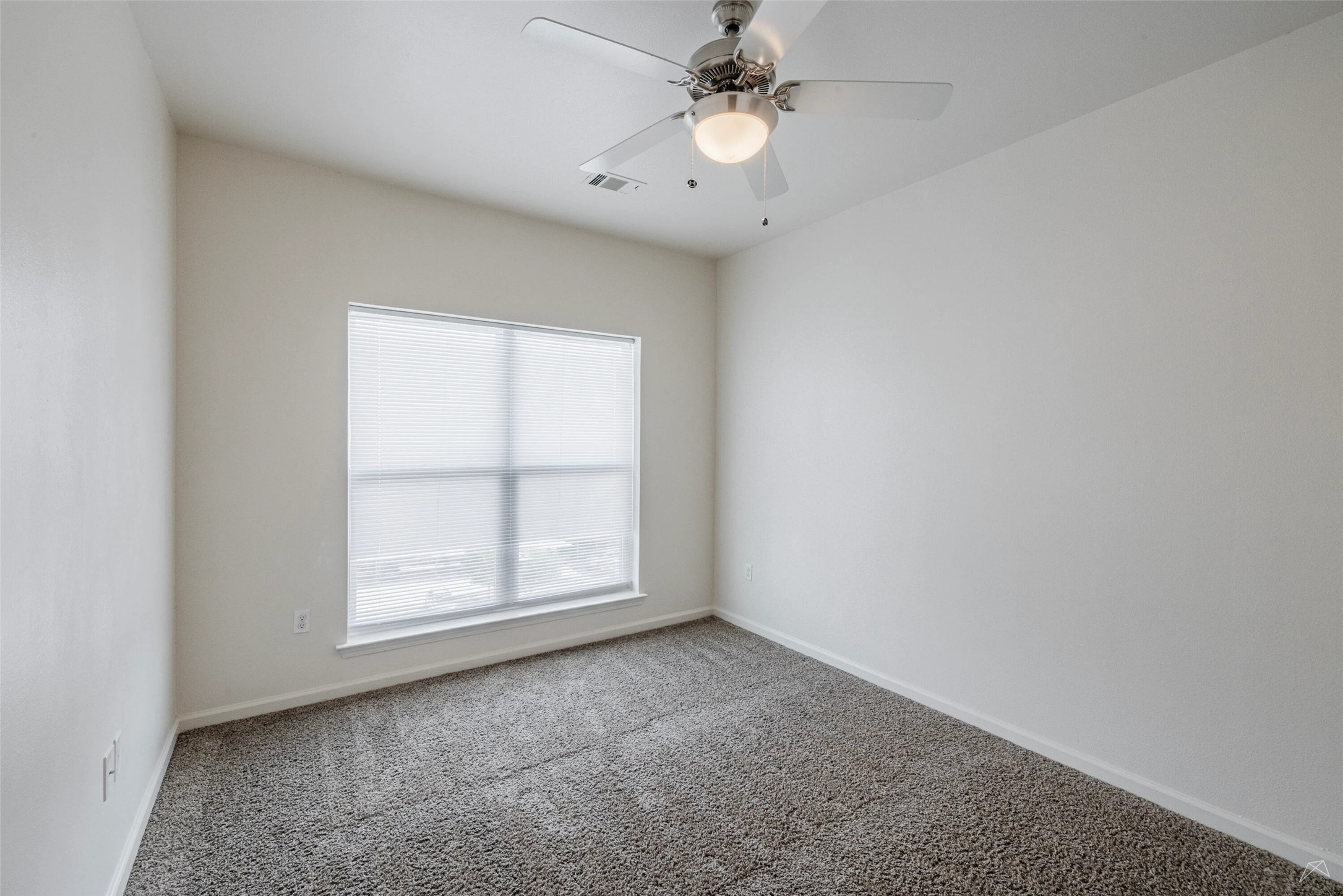5605 Springdale Road, Unit 444218 Austin, TX 78723 - Photo 26 of 36 Up to 8 weeks free rent and waiving the standard deposit with approved credit and landlord verification.