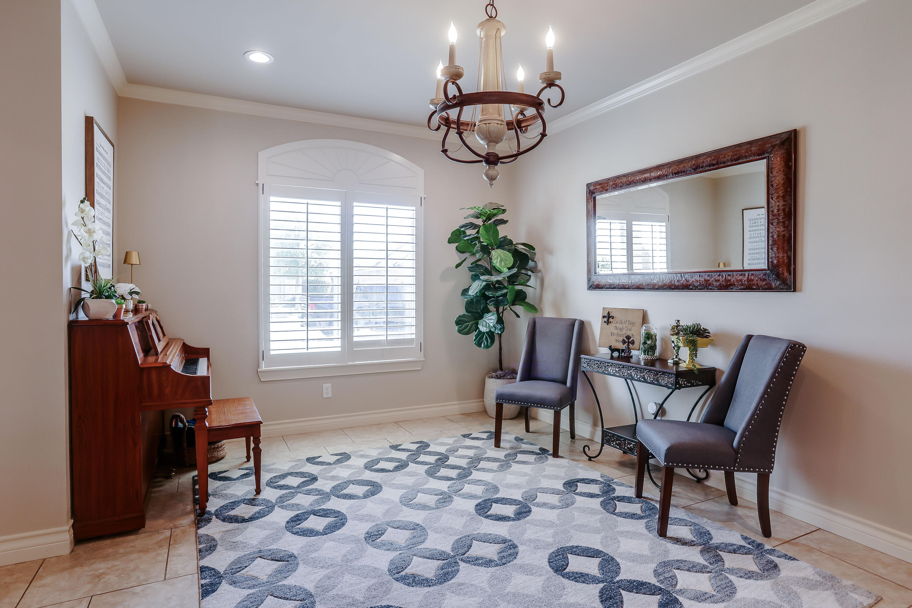 3804 103rd Street Lubbock, TX 79423 - Photo 4 of 32 a view of a dining room with furniture
