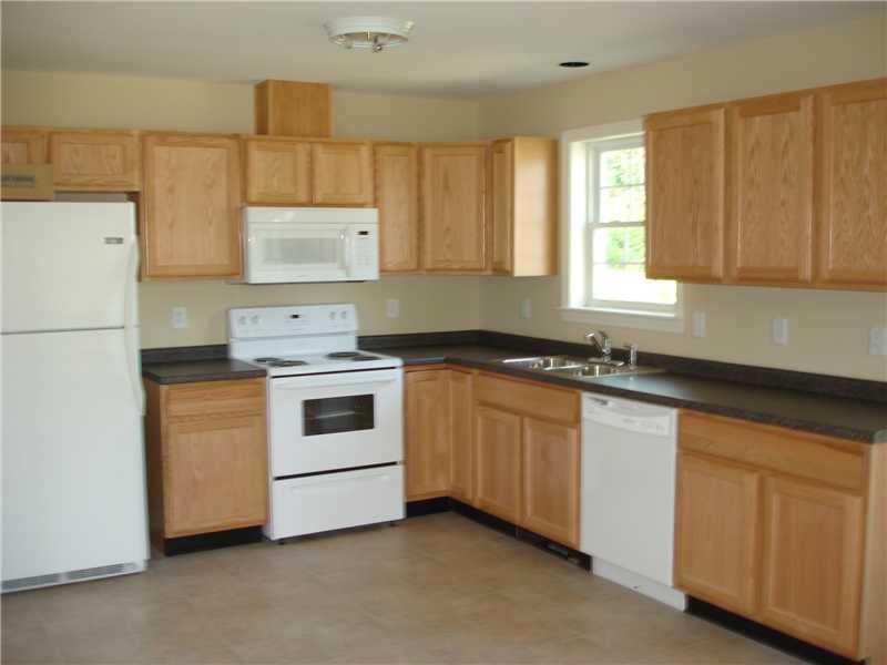 199 Saco Road Standish, ME 04085 - Photo 2 of 14 Kitchen.