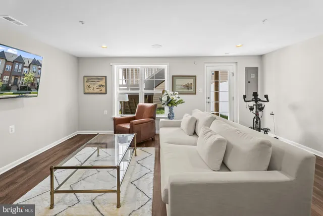 $635,000 | 905 Holden Road, Frederick, MD 21701