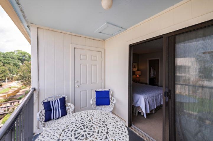 710 South Mobile Street, Unit 52 Fairhope, AL 36532 - Photo 16 of 58 Balcony