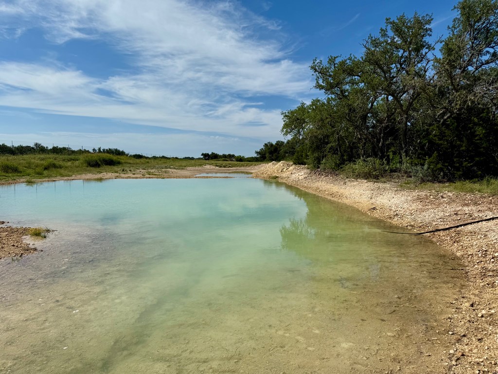 252 Elrincon Road Mountain Home, TX 78058 - Photo 3 of 29