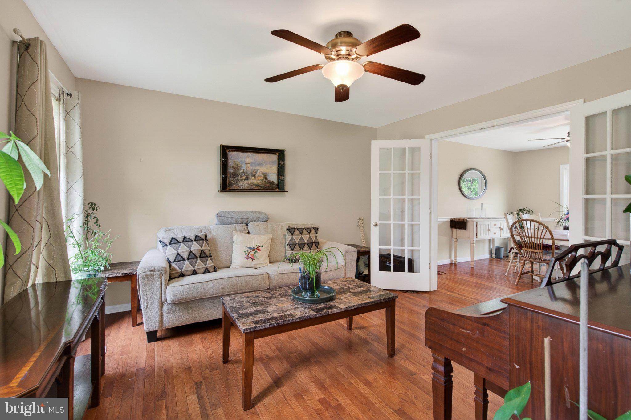 45 Latham Road Nottingham, PA 19362 - Photo 11 of 83 Bright and inviting living space.