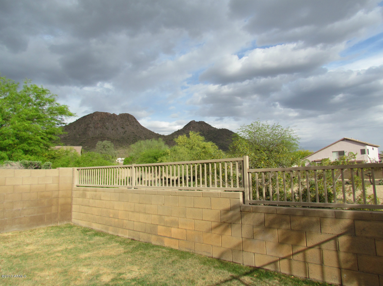 6531 West Tether Trail Phoenix, AZ 85083 - Photo 3 of 26 Grassy Area and VIEWS!