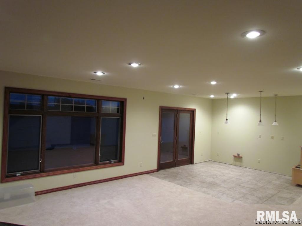 492 Pheasant View Avon, IL 61415 - Photo 30 of 36