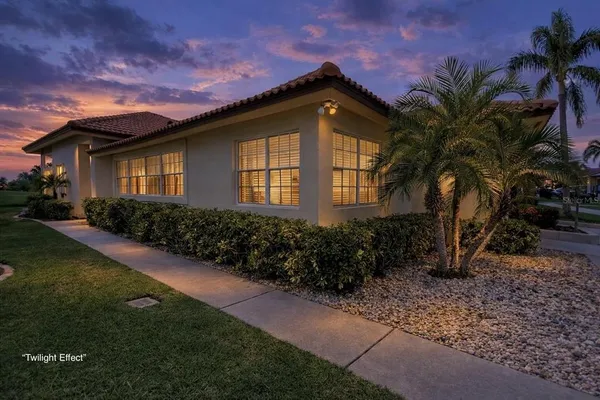 $350,000 | 4310 Murfield Drive East, Bradenton, FL 34203