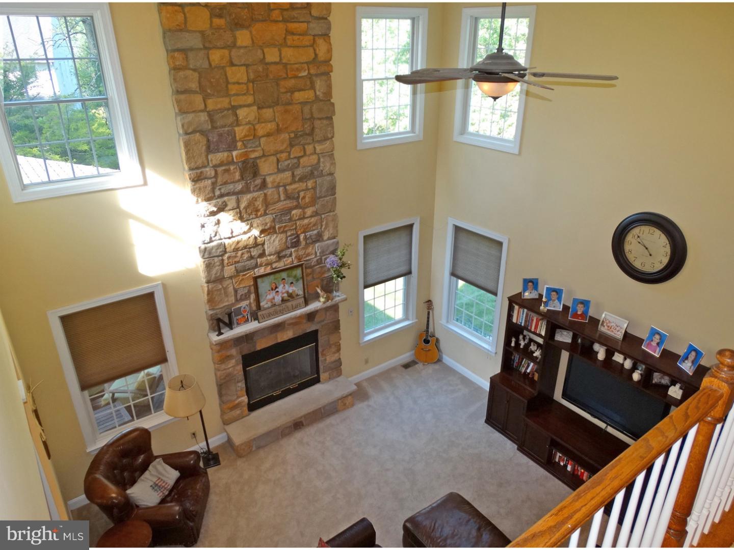 990 Springhouse Road Jenkintown, PA 19046 - Photo 8 of 25 Living Room
