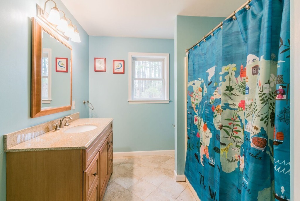 127 Whitewood Road Westwood, MA 02090 - Photo 10 of 25 Gallery Image 10