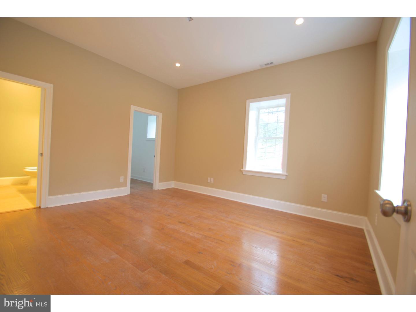 6344 East Valley Green Road Flourtown, PA 19031 - Photo 3 of 14