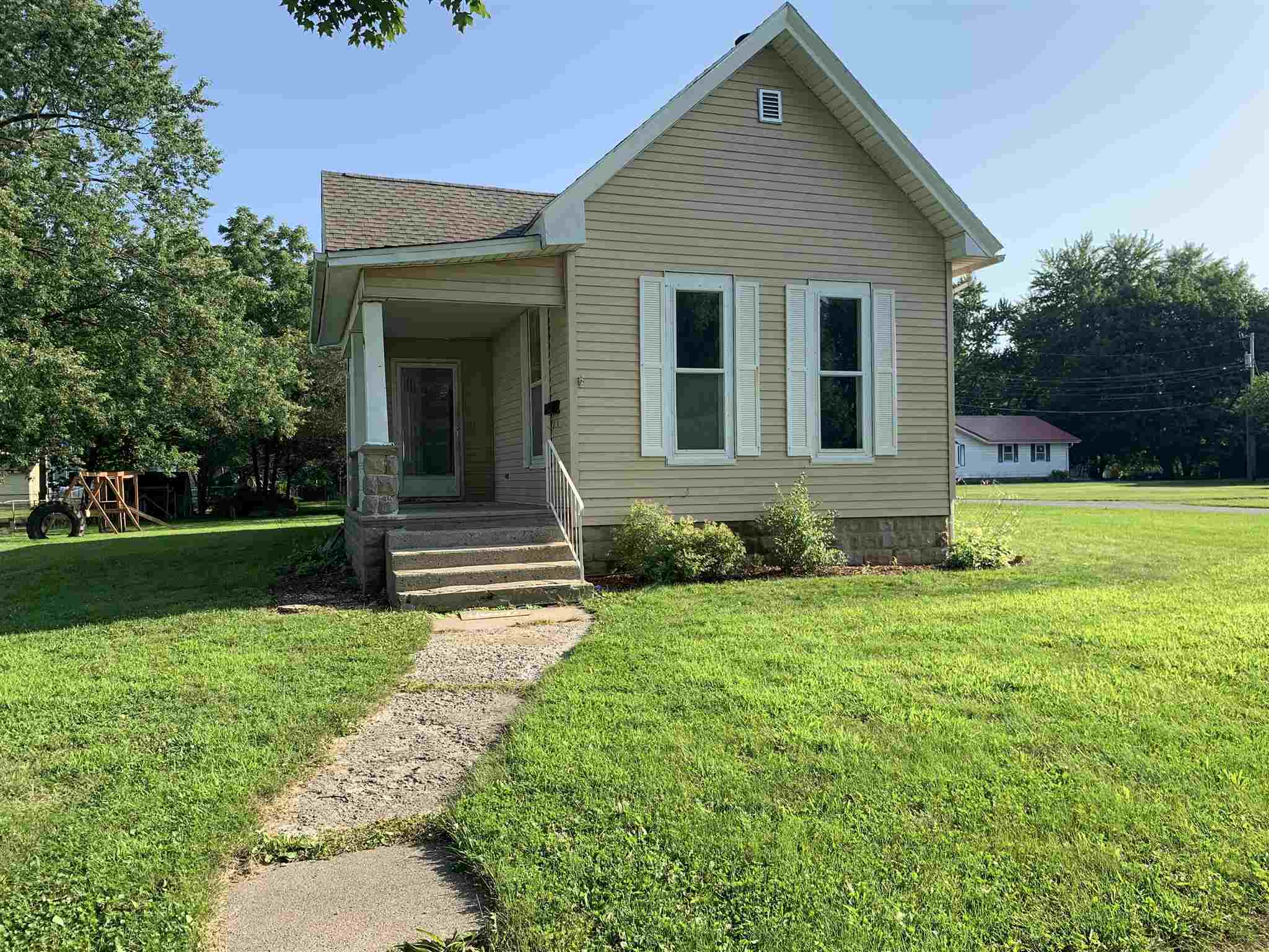 429 West 6th Street Rochester, IN 46975 - Photo 4 of 17