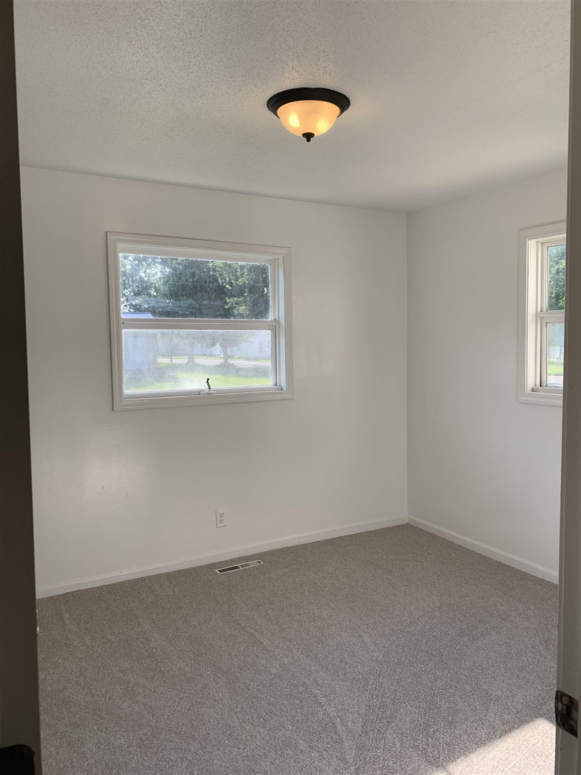 429 West 6th Street Rochester, IN 46975 - Photo 9 of 17
