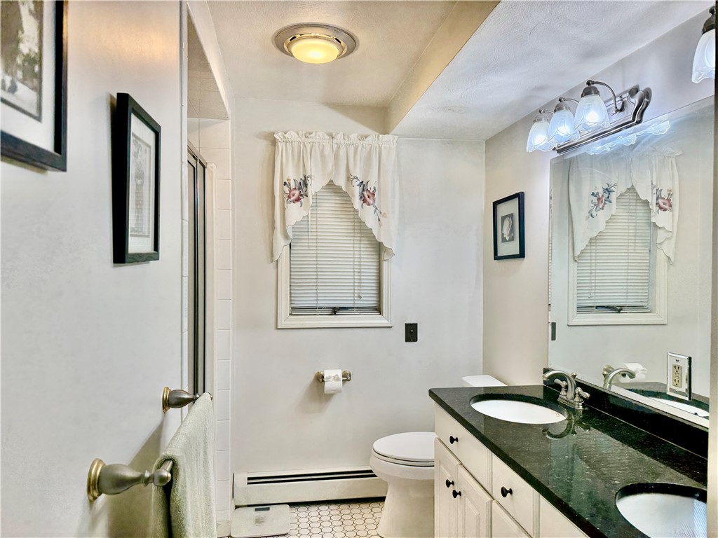 139 Suffolk Avenue Pawtucket, RI 02861 - Photo 13 of 25