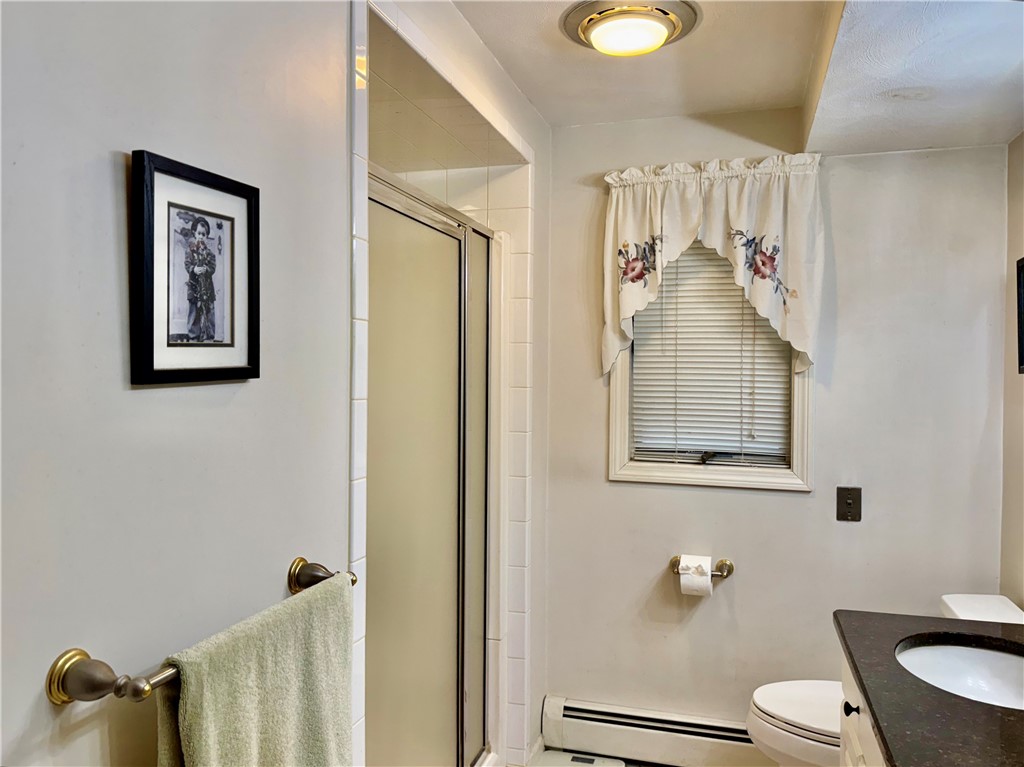 139 Suffolk Avenue Pawtucket, RI 02861 - Photo 14 of 25