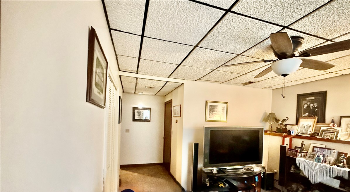 139 Suffolk Avenue Pawtucket, RI 02861 - Photo 18 of 25