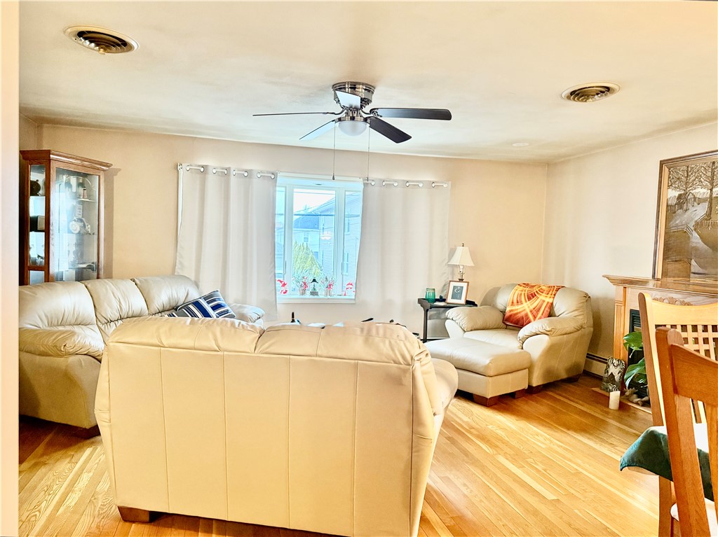 139 Suffolk Avenue Pawtucket, RI 02861 - Photo 7 of 25