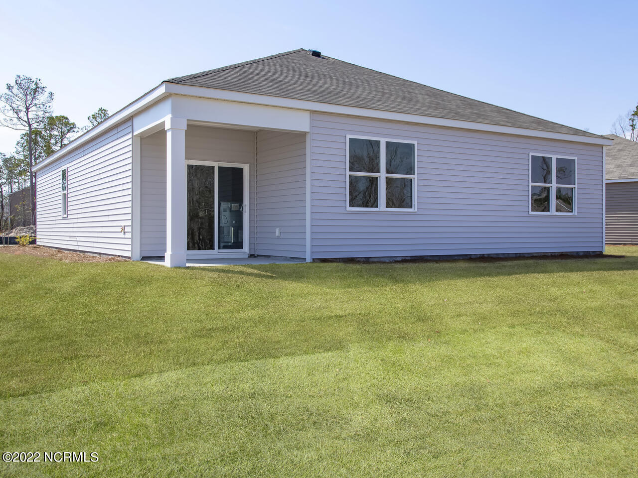 1124 Burled Oak Rdg Loop Southeast, Unit LOT 36 Bolivia, NC 28422 - Photo 18 of 38 (PHOTOS NOT OF ACTUAL HOME BUT ONE SIMILAR. COLORS/OPTIONS MAY VARY)