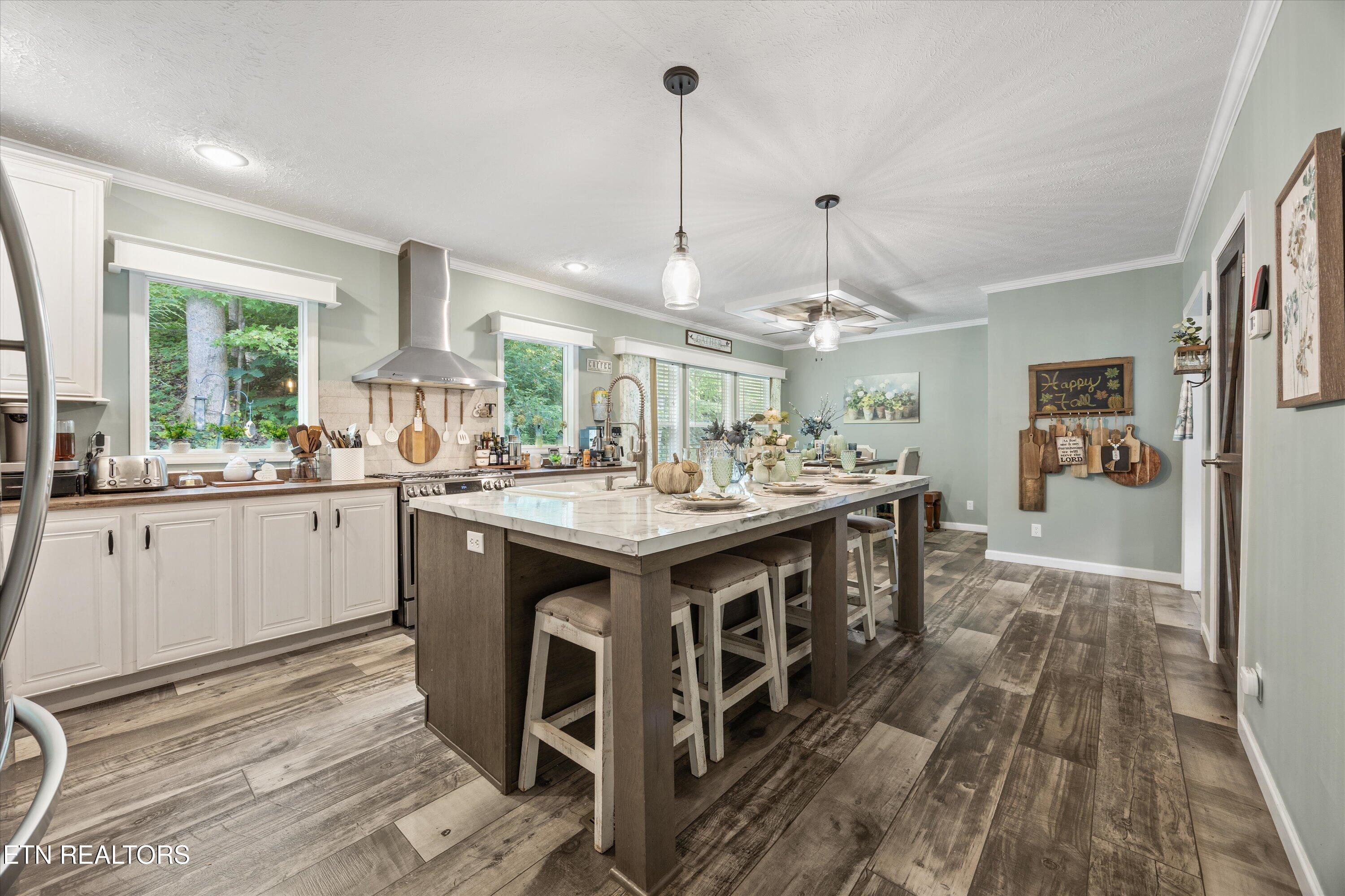 358 Webb Road Townsend, TN 37882 - Photo 24 of 47 Kitchen with Island