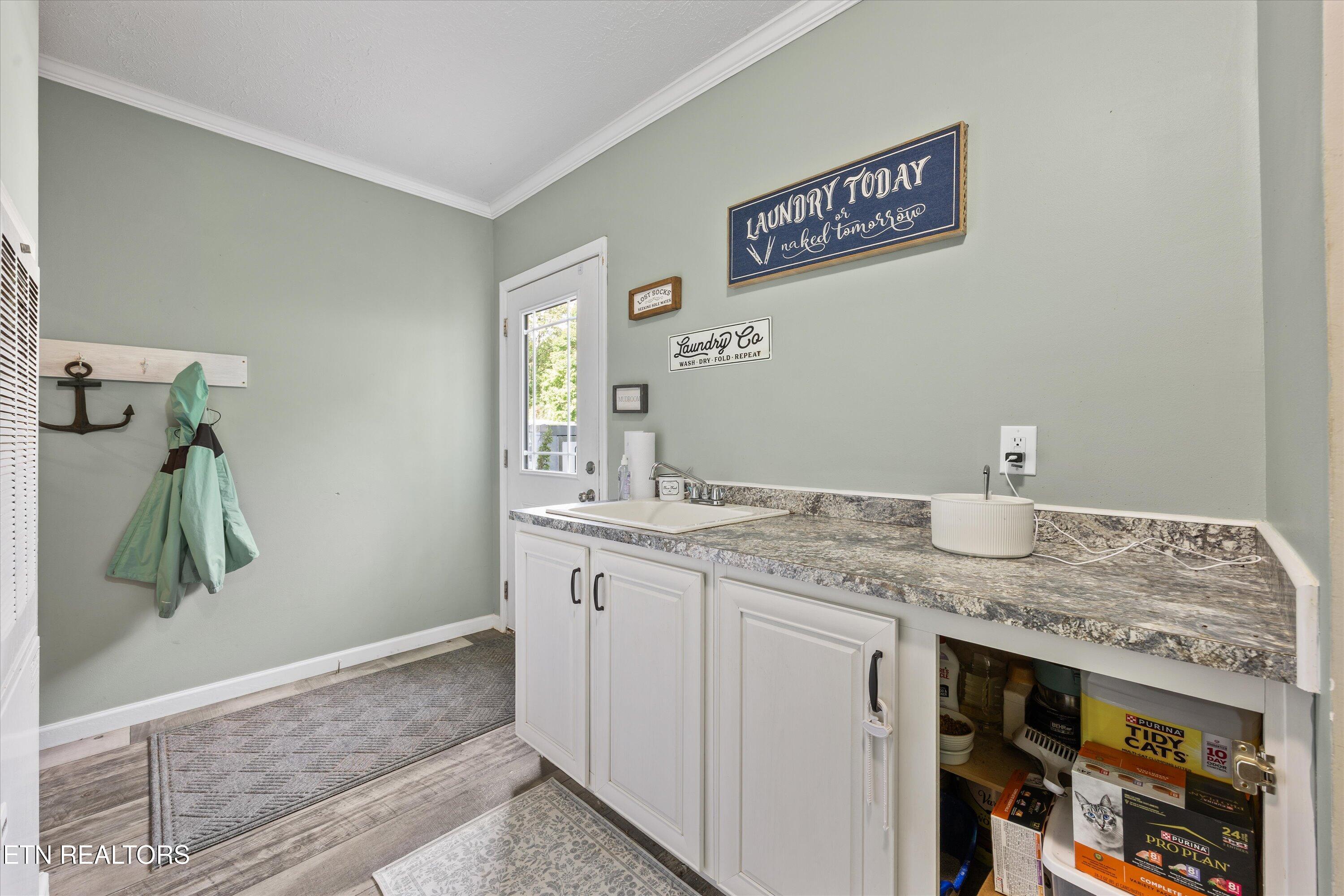 358 Webb Road Townsend, TN 37882 - Photo 35 of 47 Mudroom from Side Door