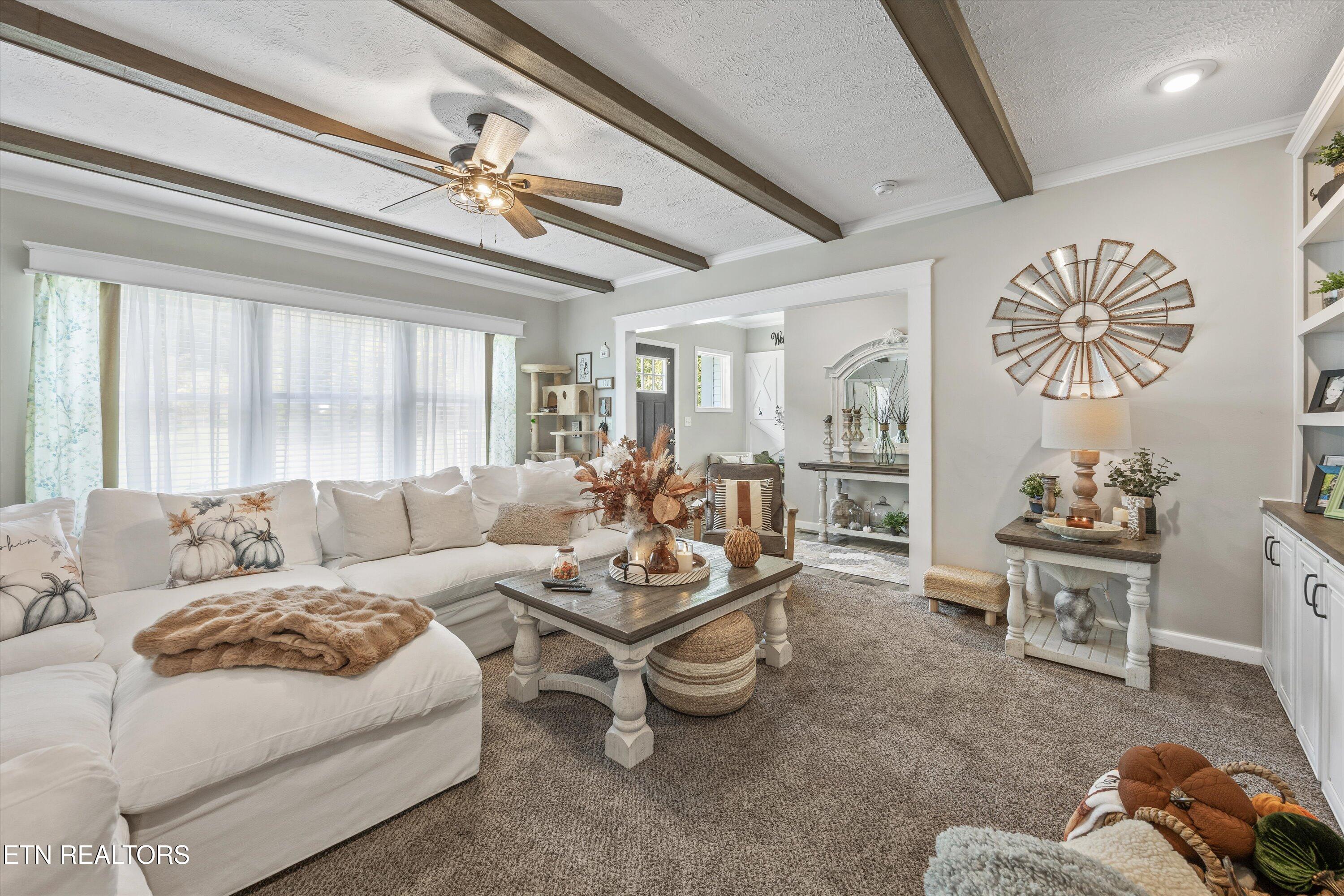 358 Webb Road Townsend, TN 37882 - Photo 9 of 47 Living Room