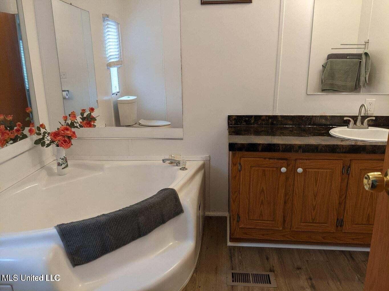 508 Ridgecrest Drive Pearl, MS 39208 - Photo 11 of 22 Master Bath 2