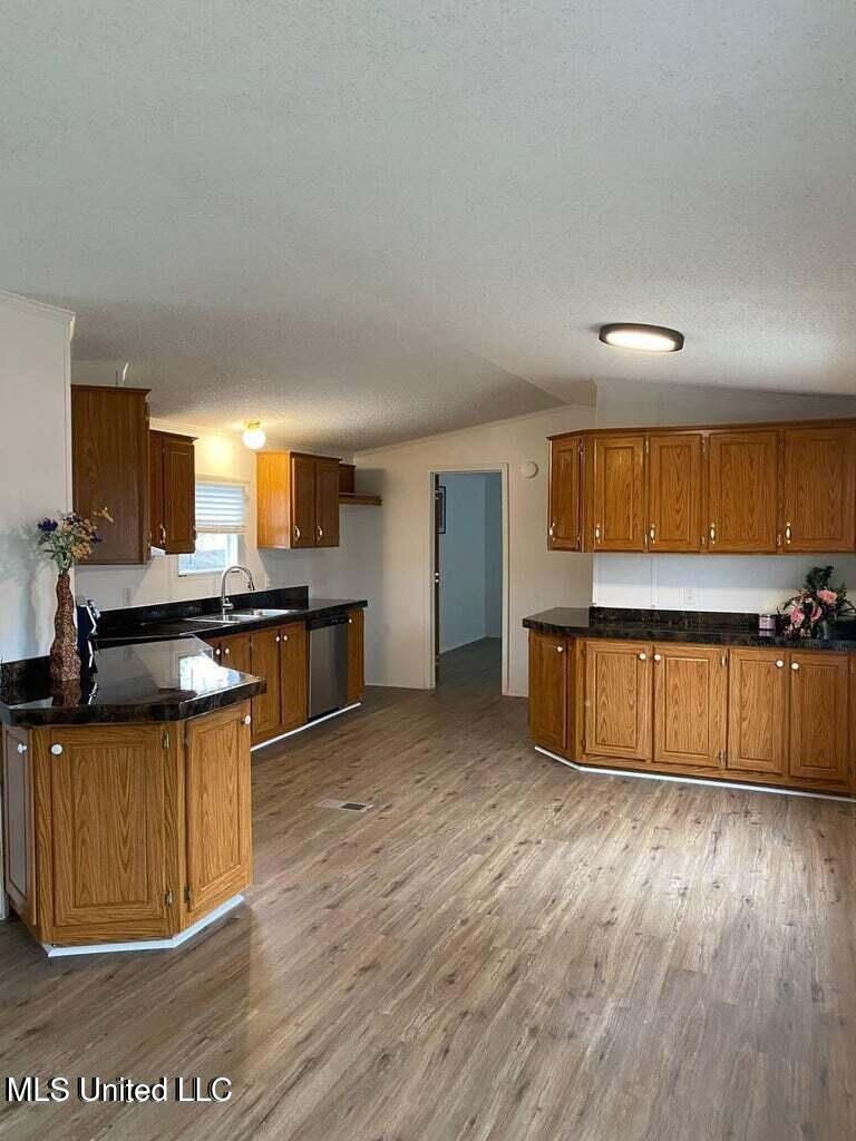 508 Ridgecrest Drive Pearl, MS 39208 - Photo 3 of 22 KItchen2