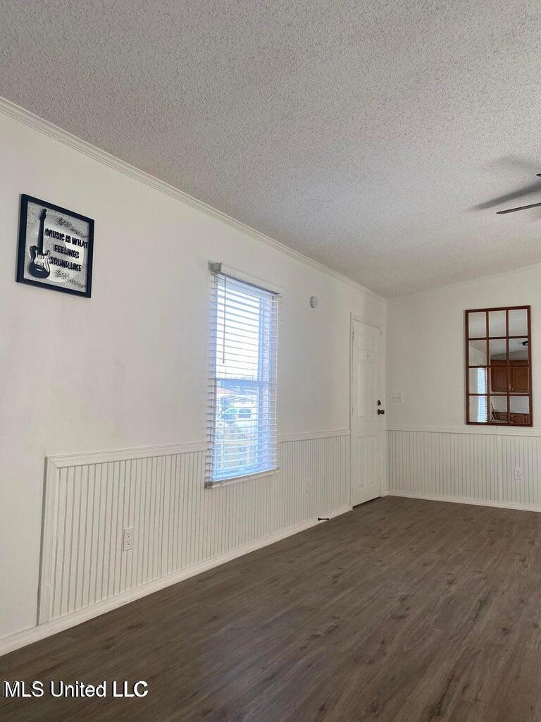 508 Ridgecrest Drive Pearl, MS 39208 - Photo 6 of 22 Living 2