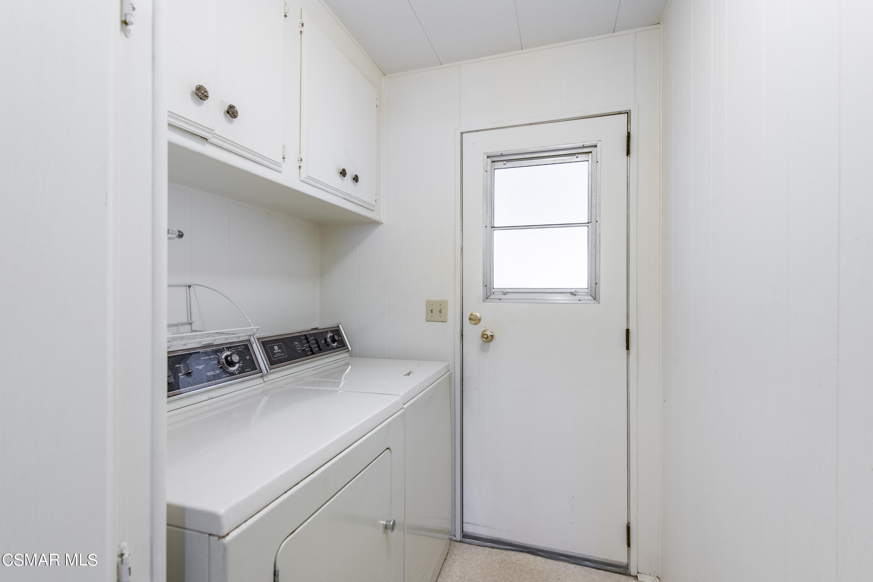 3 Gitana Avenue, Unit 151 Camarillo, CA 93012 - Photo 9 of 12 a utility room with dryer and washer