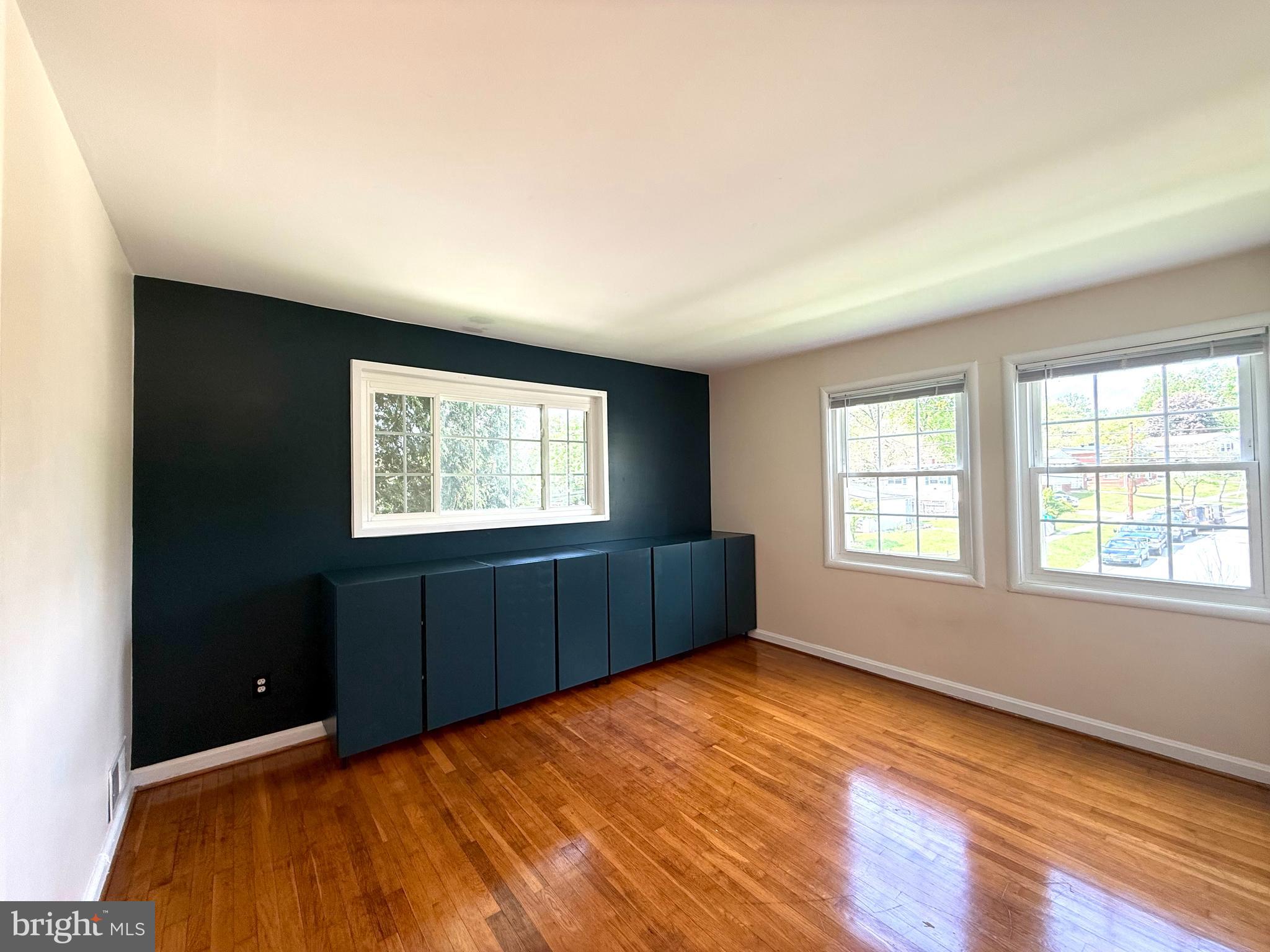 3514 May Street Silver Spring, MD 20906 - Photo 13 of 33 a bedroom with a bed and a window