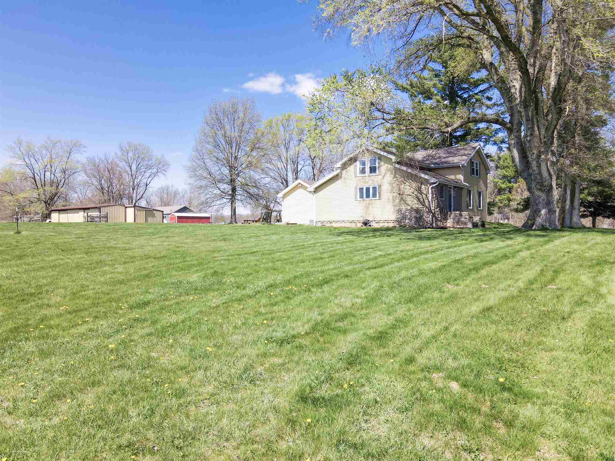 4661 South Country Club Road Warsaw, IN 46580 - Photo 5 of 36 Gallery Image 5