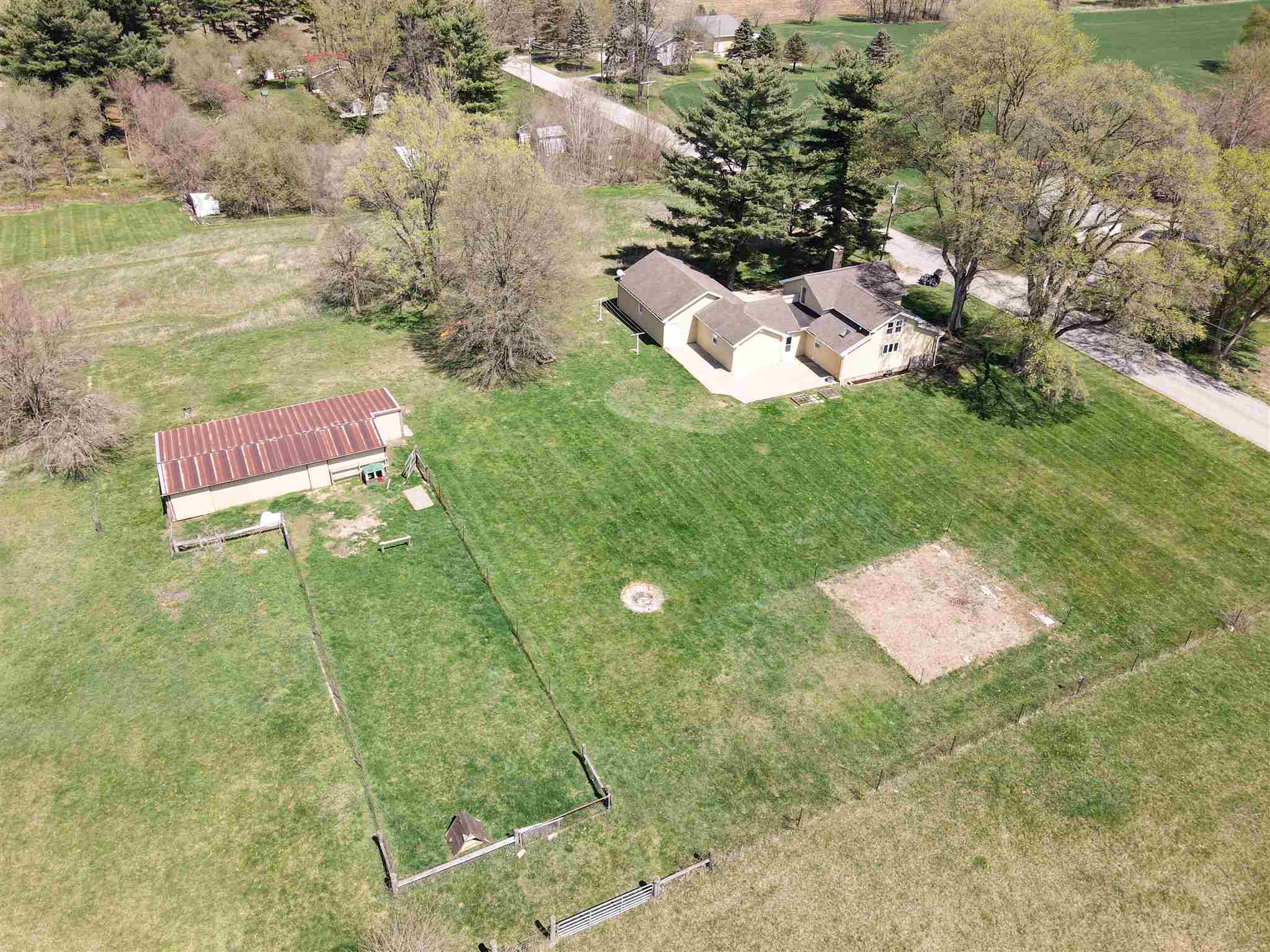 4661 South Country Club Road Warsaw, IN 46580 - Photo 9 of 36 Gallery Image 9