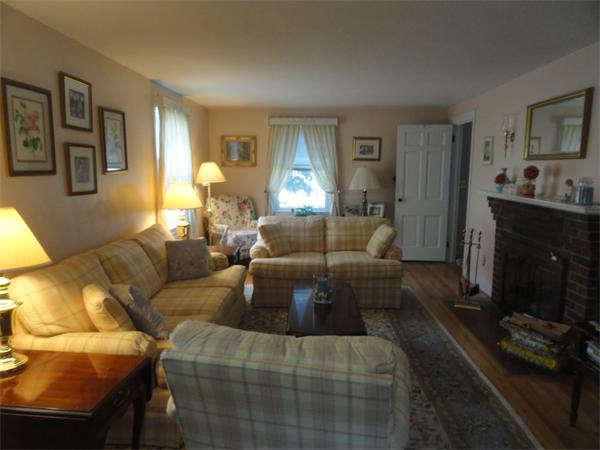 180 Standish Road Quincy, MA 02171 - Photo 2 of 18 Gallery Image 2