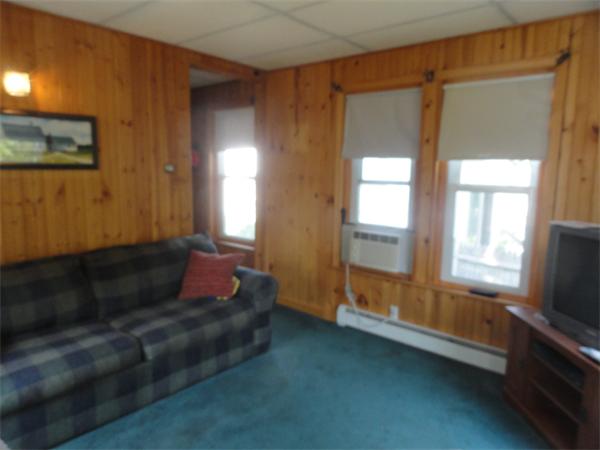 180 Standish Road Quincy, MA 02171 - Photo 5 of 18 Gallery Image 5