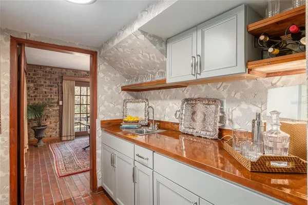 $1,025,000 | 1801 Northwest 30th Terrace, Gainesville, FL 32605