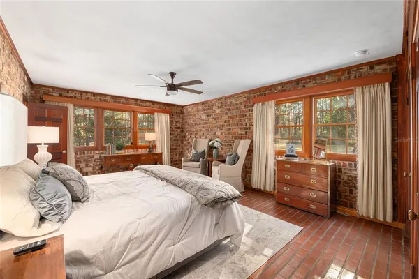 $1,025,000 | 1801 Northwest 30th Terrace, Gainesville, FL 32605