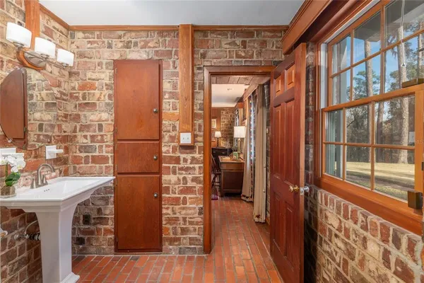 $1,025,000 | 1801 Northwest 30th Terrace, Gainesville, FL 32605