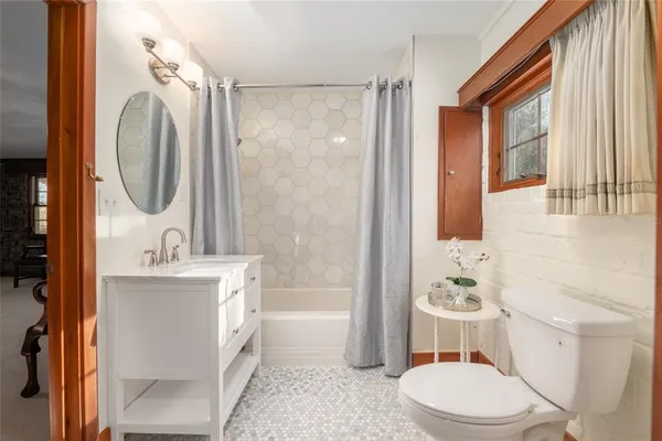 $1,025,000 | 1801 Northwest 30th Terrace, Gainesville, FL 32605