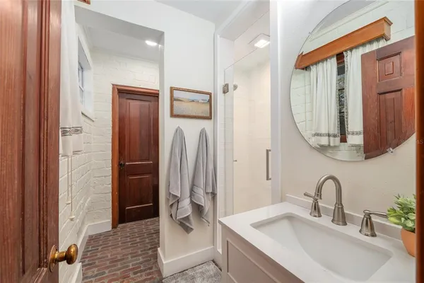 $1,025,000 | 1801 Northwest 30th Terrace, Gainesville, FL 32605