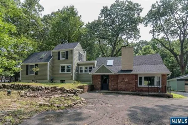 $3,750 | 496 Manchester Avenue, North Haledon, NJ 07508