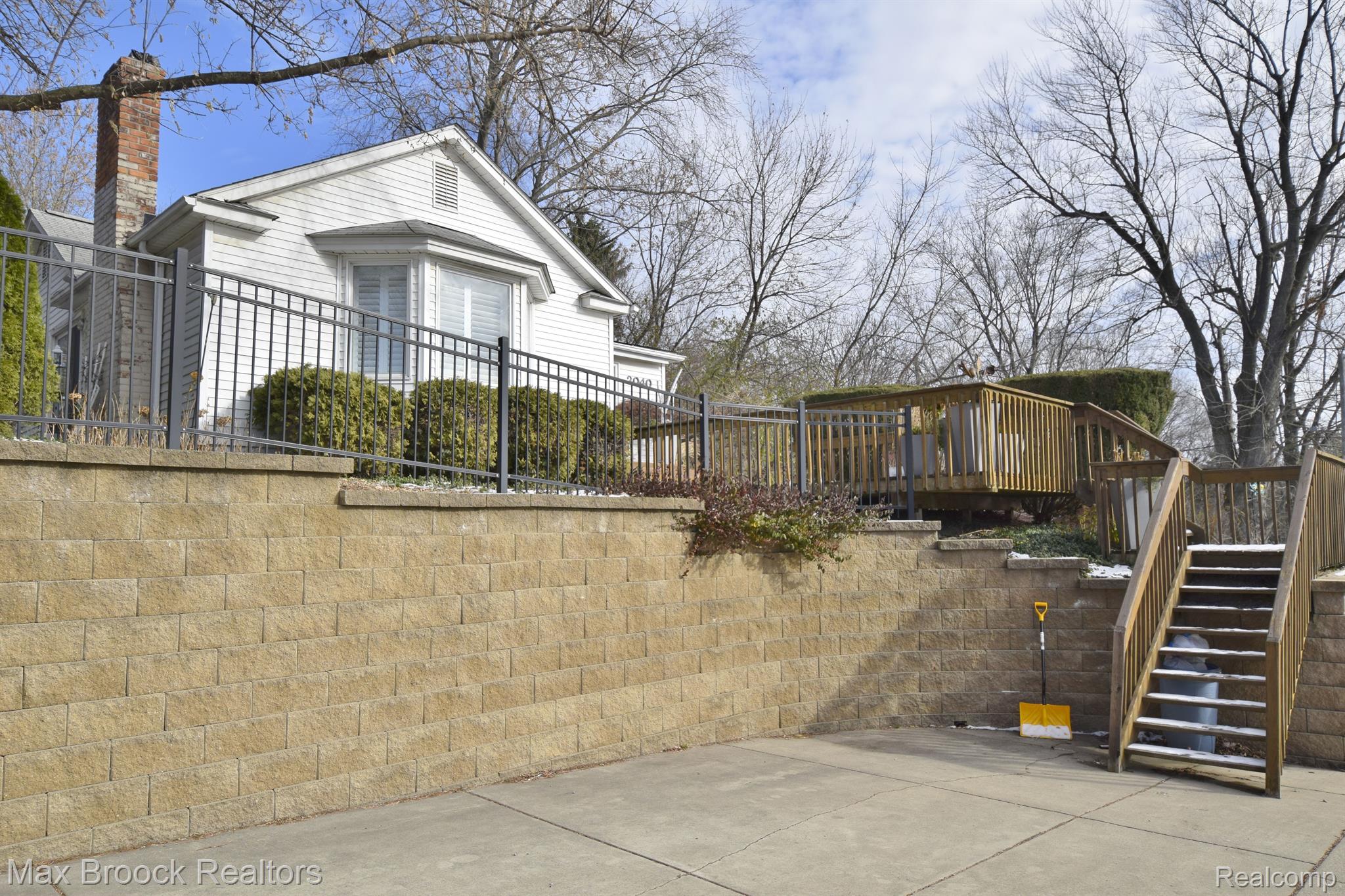 2040 Walnut Lake Road West Bloomfield, MI 48323 - Photo 22 of 22