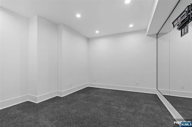 $2,350,000 | 327 Harristown Road, Glen Rock, NJ 07452