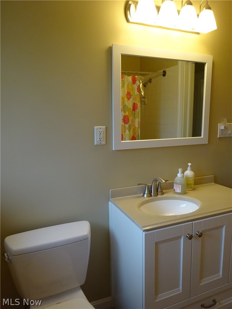 3020 Chadbourne Road Cleveland, OH 44120 - Photo 13 of 22